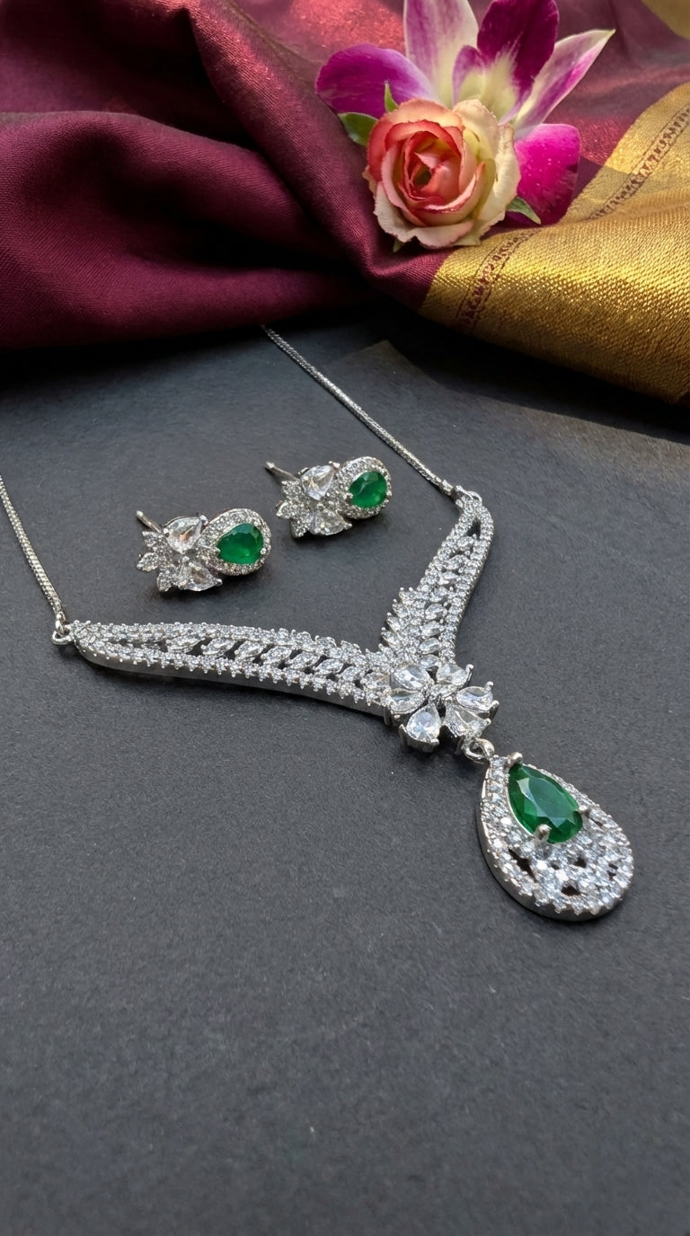 Royal Emerald Green Zircon Bridal Necklace and Teardrop Earring Set