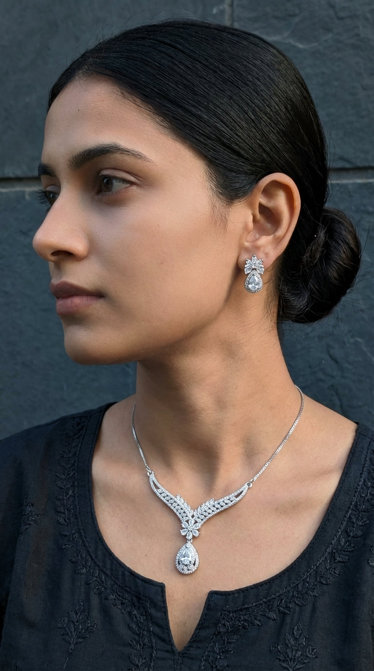 Royal Silver Necklace & Teardrop Earring Set